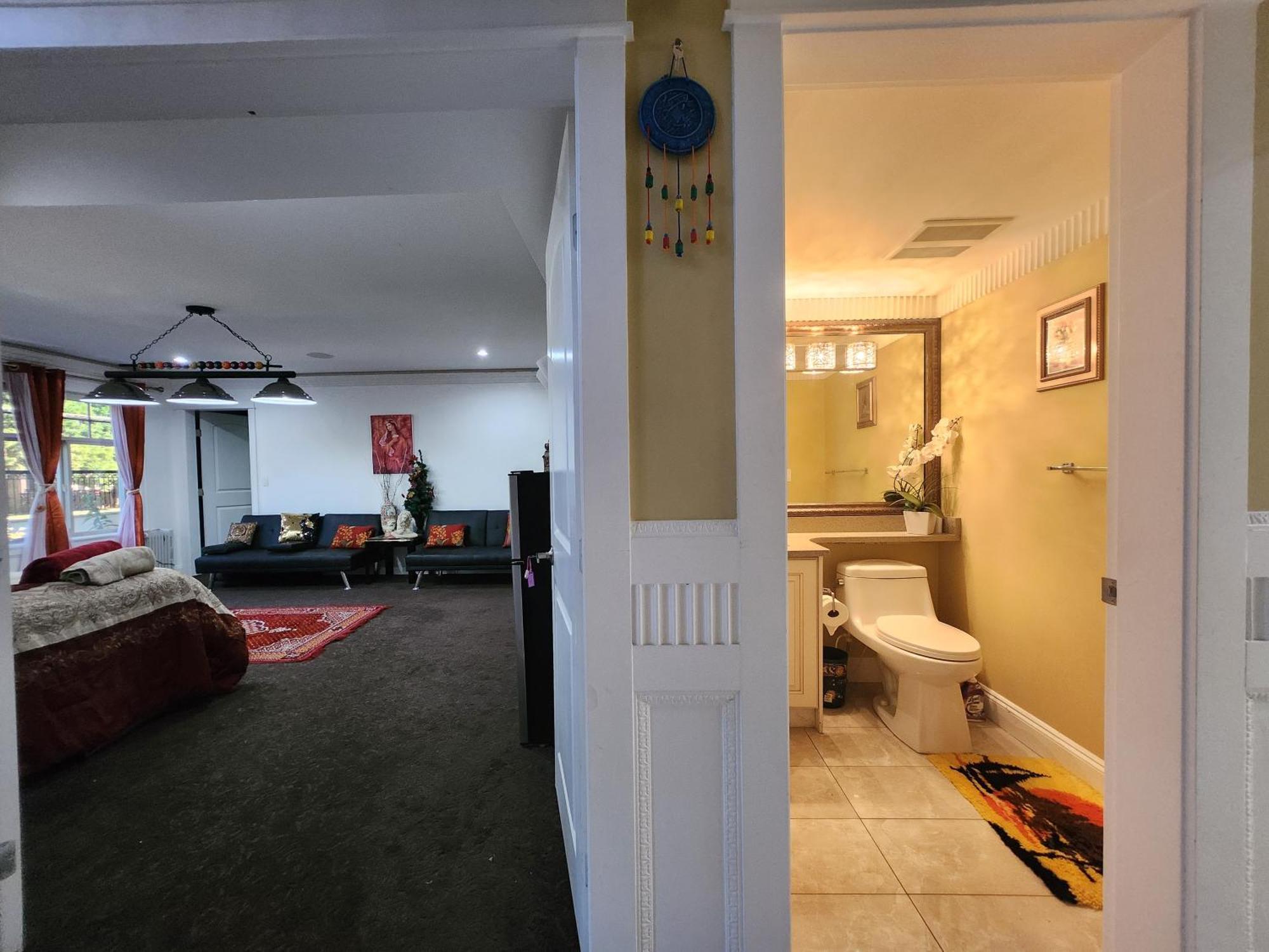 Empress Madani Palace Hotel Surrey Buitenkant foto
